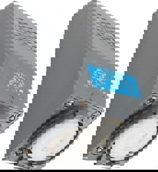 250 VAC, 30 Amp, L15-30R NEMA, Self Grounding Receptacle